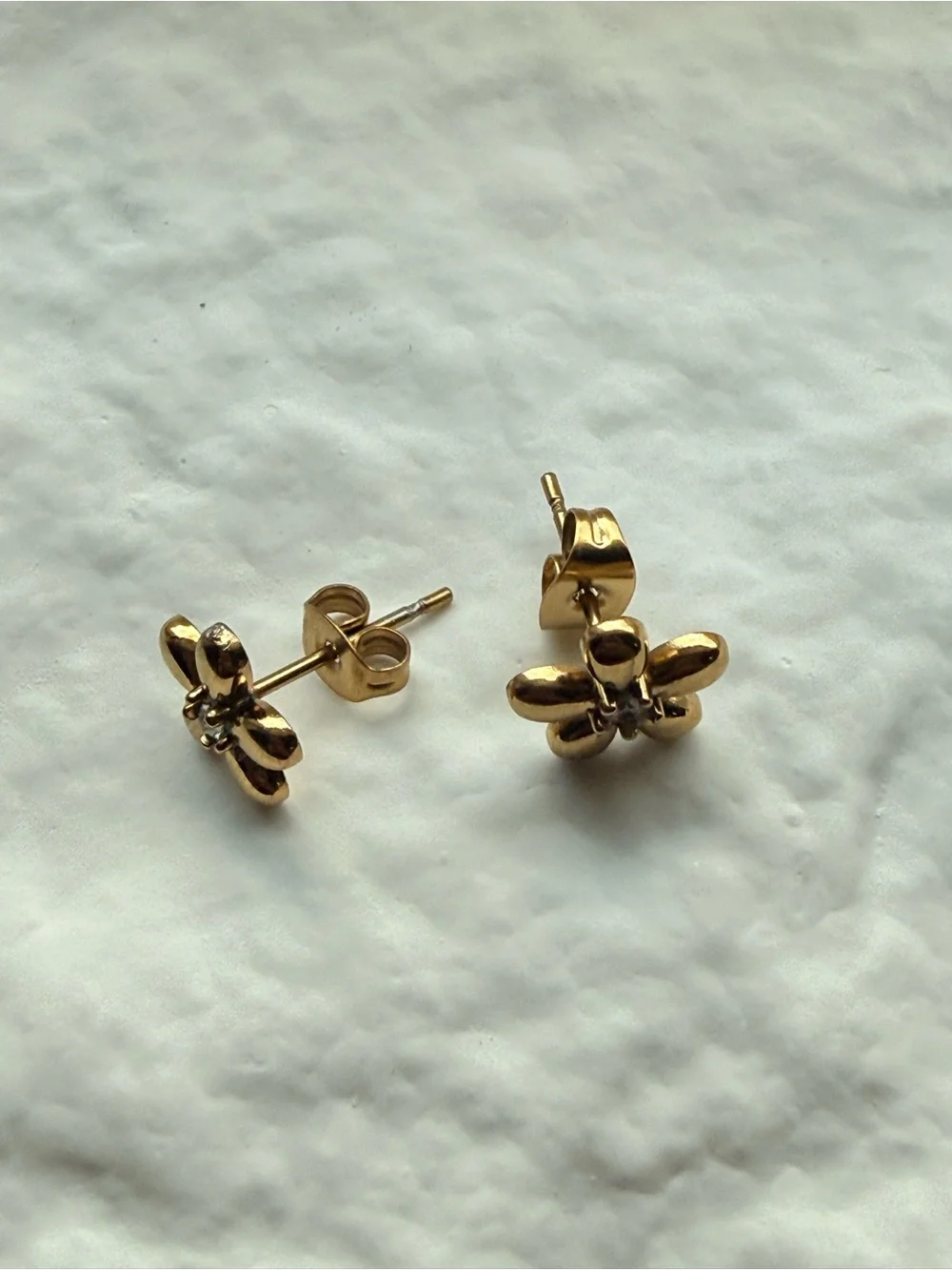 N/A elegant gold